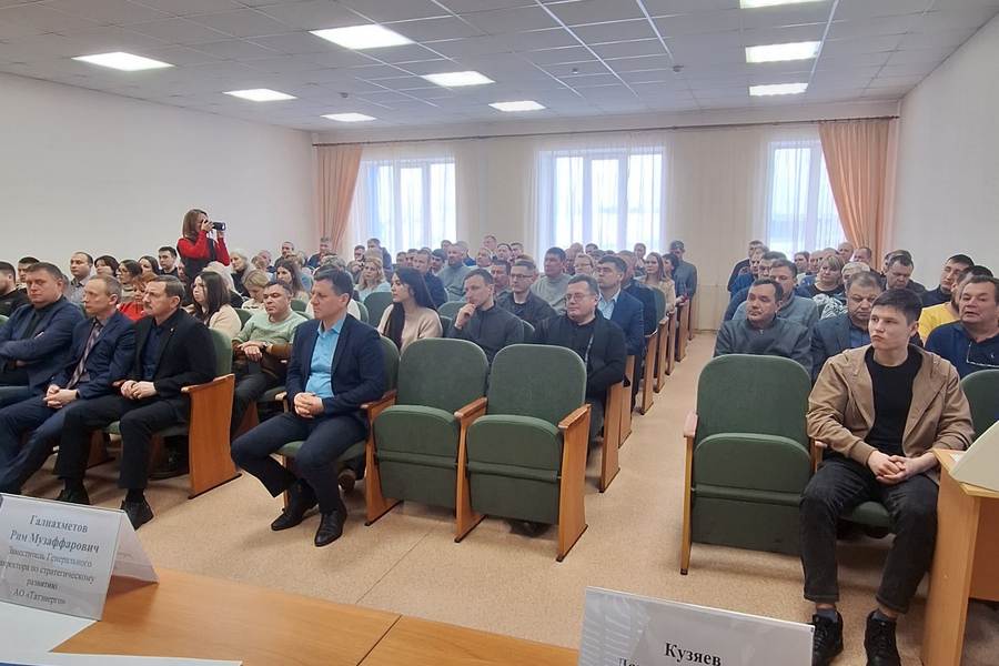 В Набережночелнинских тепловых сетях обсудили ход выполнения коллективного договора